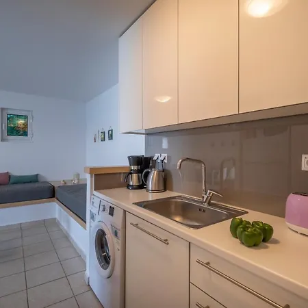 Meli & Διαμέρισμα *