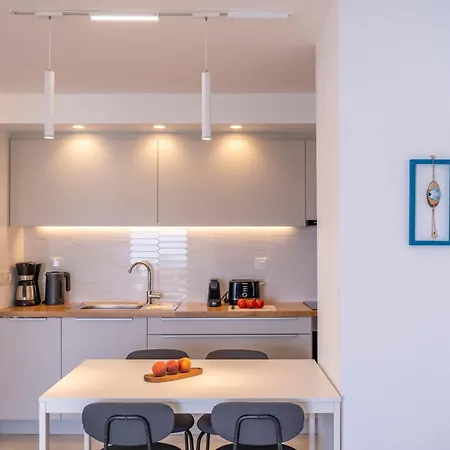 Apartment Meli &