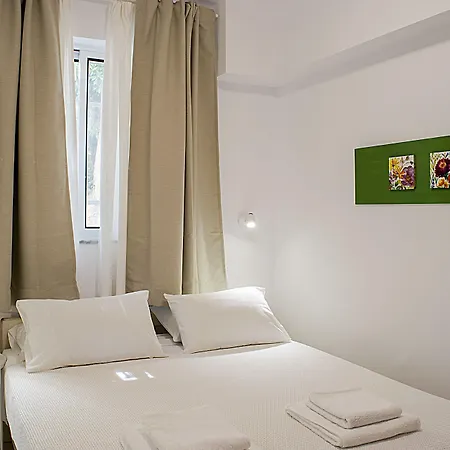 Meli Apartments&villas Appartamento *